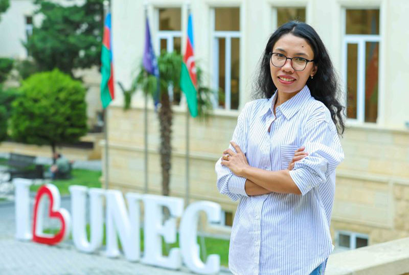 İndoneziyalı tələbə: "UNEC-dəki mühit beynəlxalq tələbələr üçün unikal təcrübədir”| VİDEO